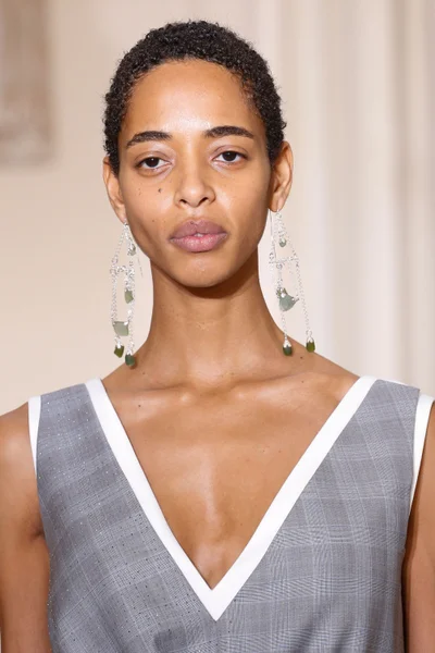 Look 12